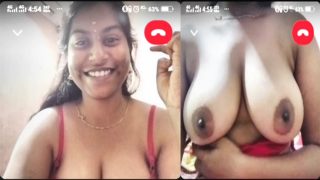 Mallu Beautiful Girl Boobs & Pussy Showing on Videocall