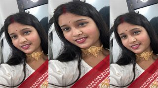 Desi Horny Boudi Showing